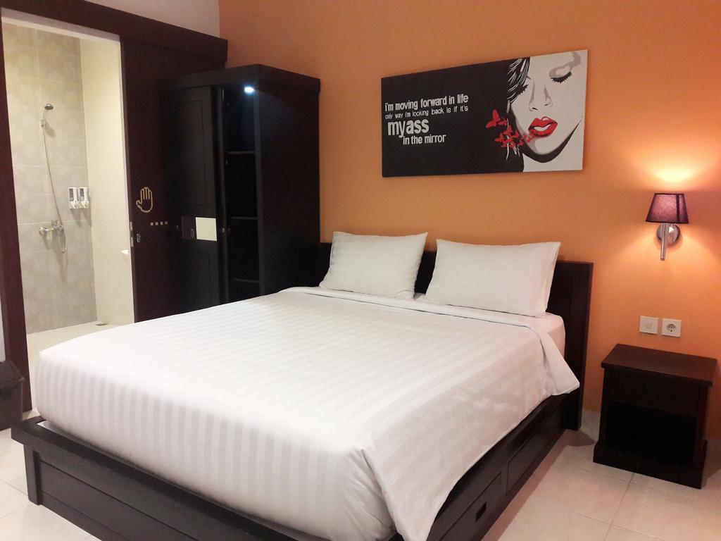 Melody Guest House Cilegon Exterior photo